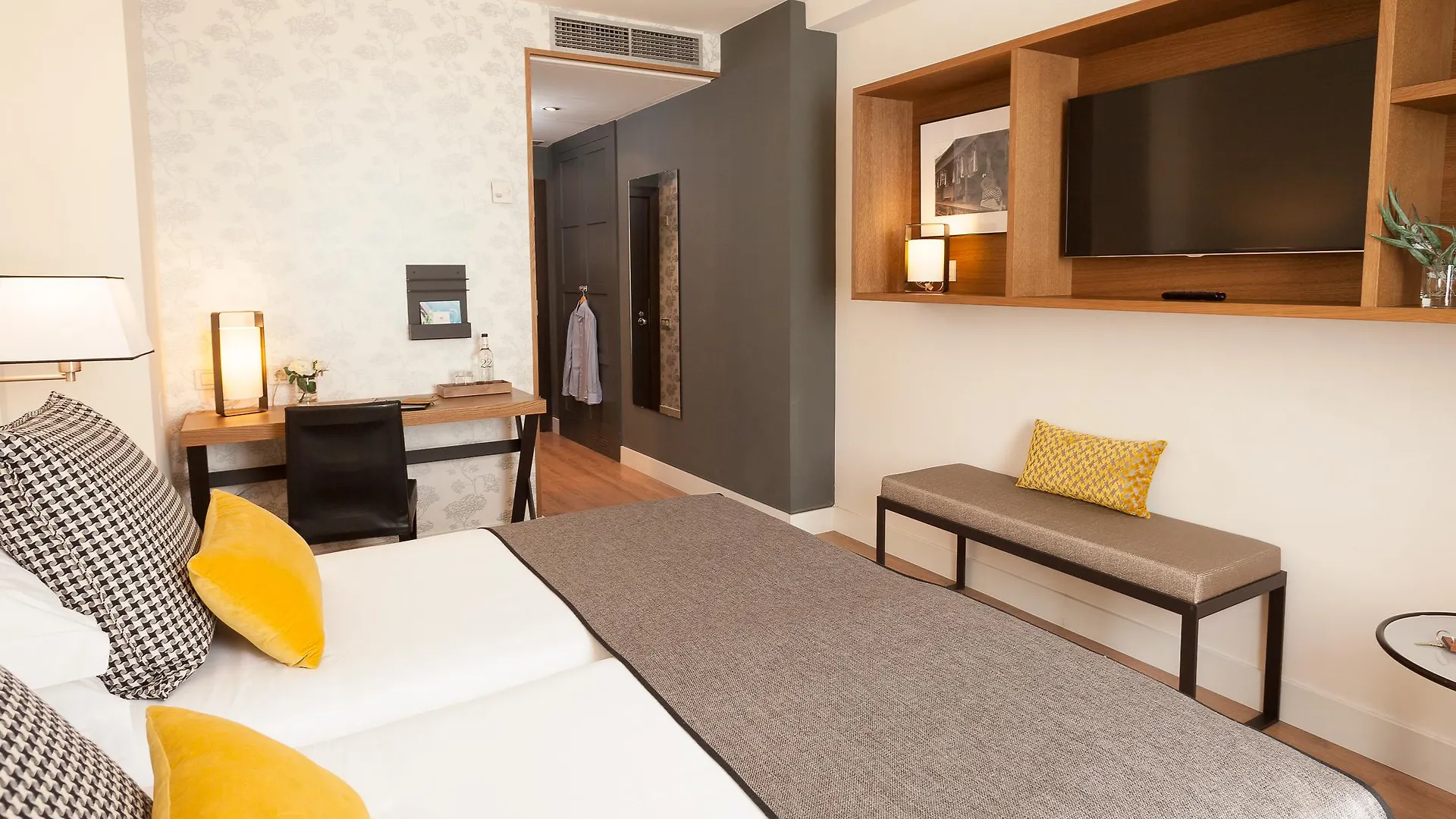 ברצלונה Gallery Hotel 4 Sup 4*,  ספרד